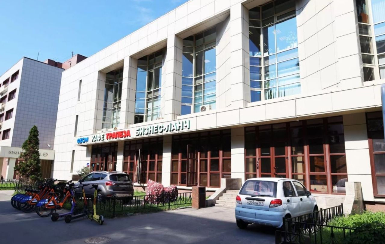 фасад дома, здание по адресу г Москва, ул Орджоникидзе, д 11 стр 40 